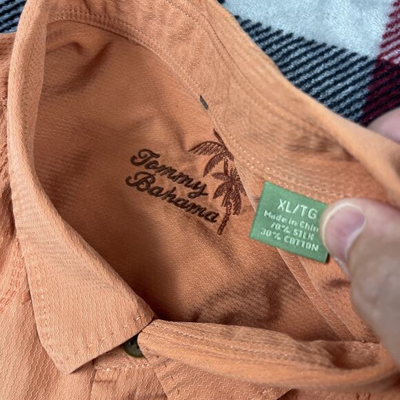 Tommy Bahama Shirt Mens XL Camp Orange Silk Cotton Embroidery Guayabera Bowling - Picture 3 of 8